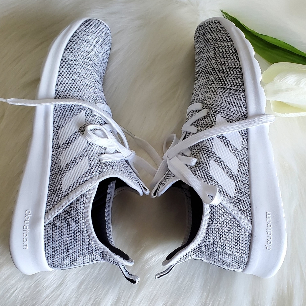 šADIDAS WOMEN'S SHOES SIZE 7.5 - Picture 5 of 12
